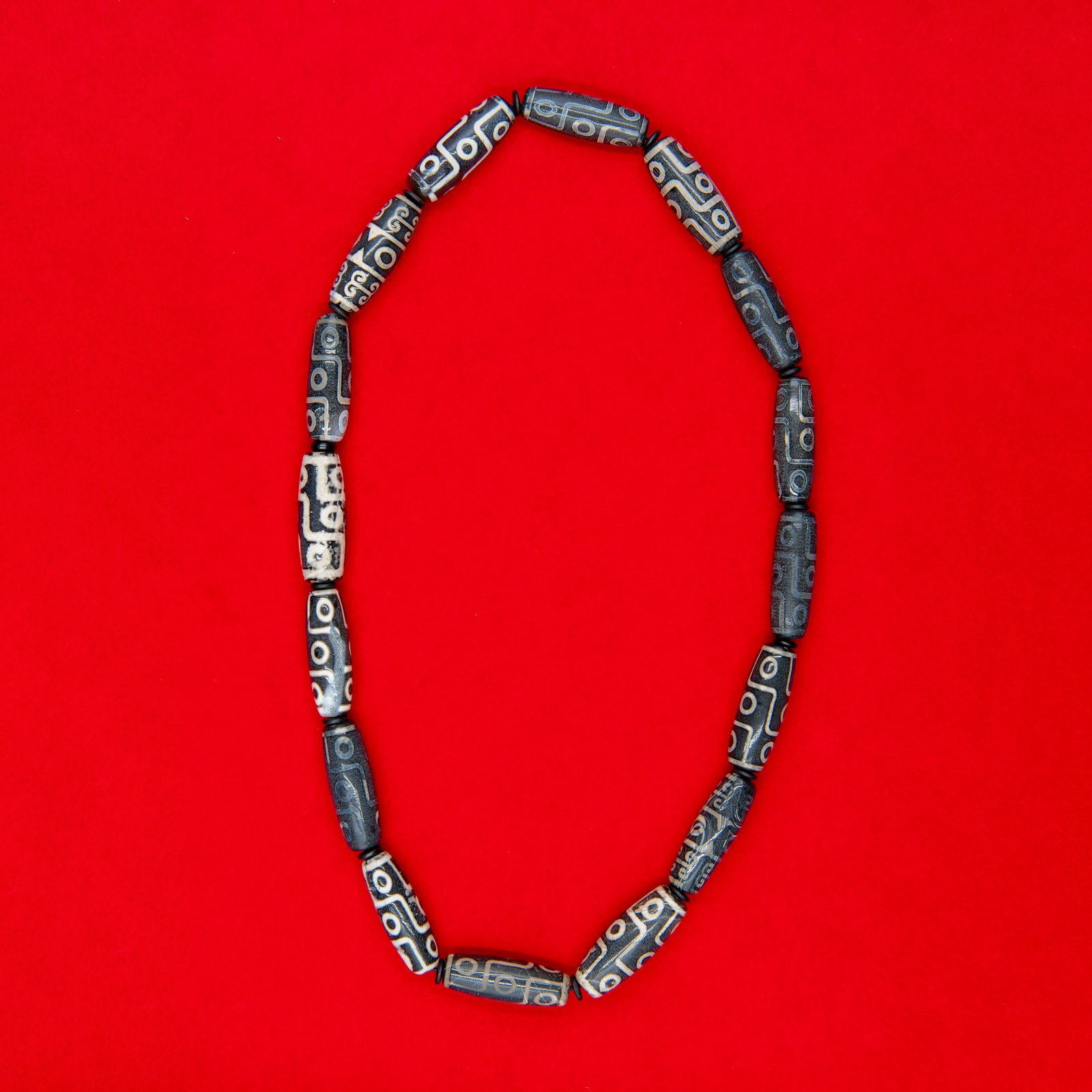 Highly Prized Tibetan 9-Eye Dzi Beads Necklace
