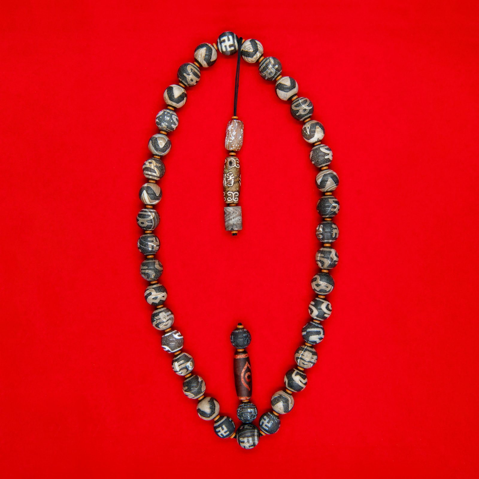 Tibetan Mala Necklace with Dzi Beads