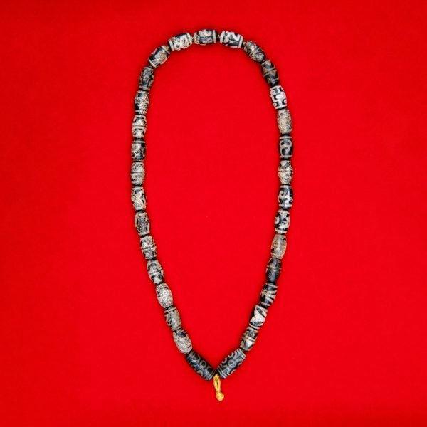 Tibetan pure short Dzi beads