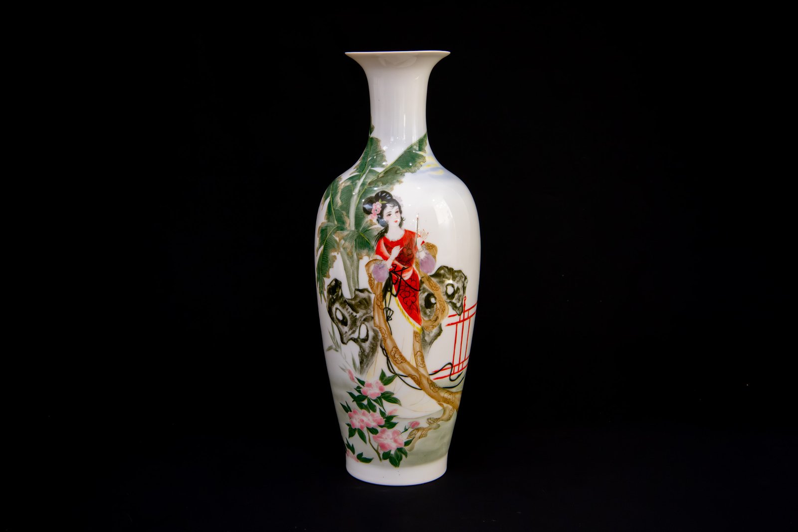 Famille Rose Porcelain Vase China, Zhongnanhai Huairentang Fine Ceramic Research Institute, 1967 - Image 6