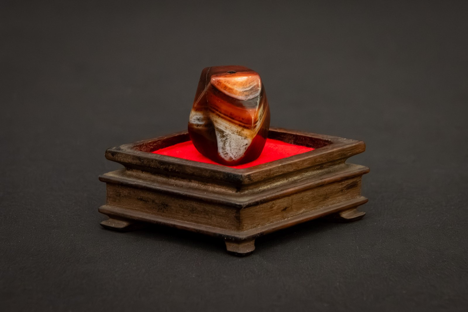 Warring States Period Wrapped Silk Agate China, 475–221 BCE - Image 5