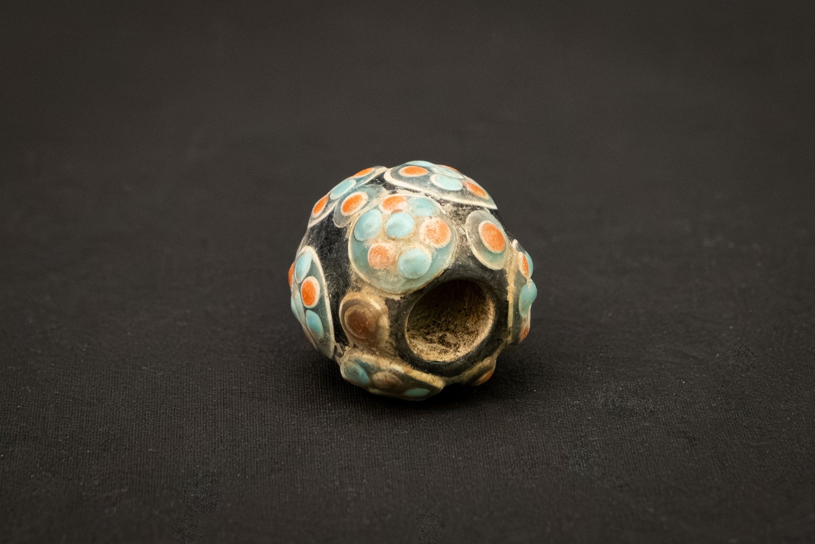 Warring States period, multilayer colored dragonfly-eye glass bead. - Image 3
