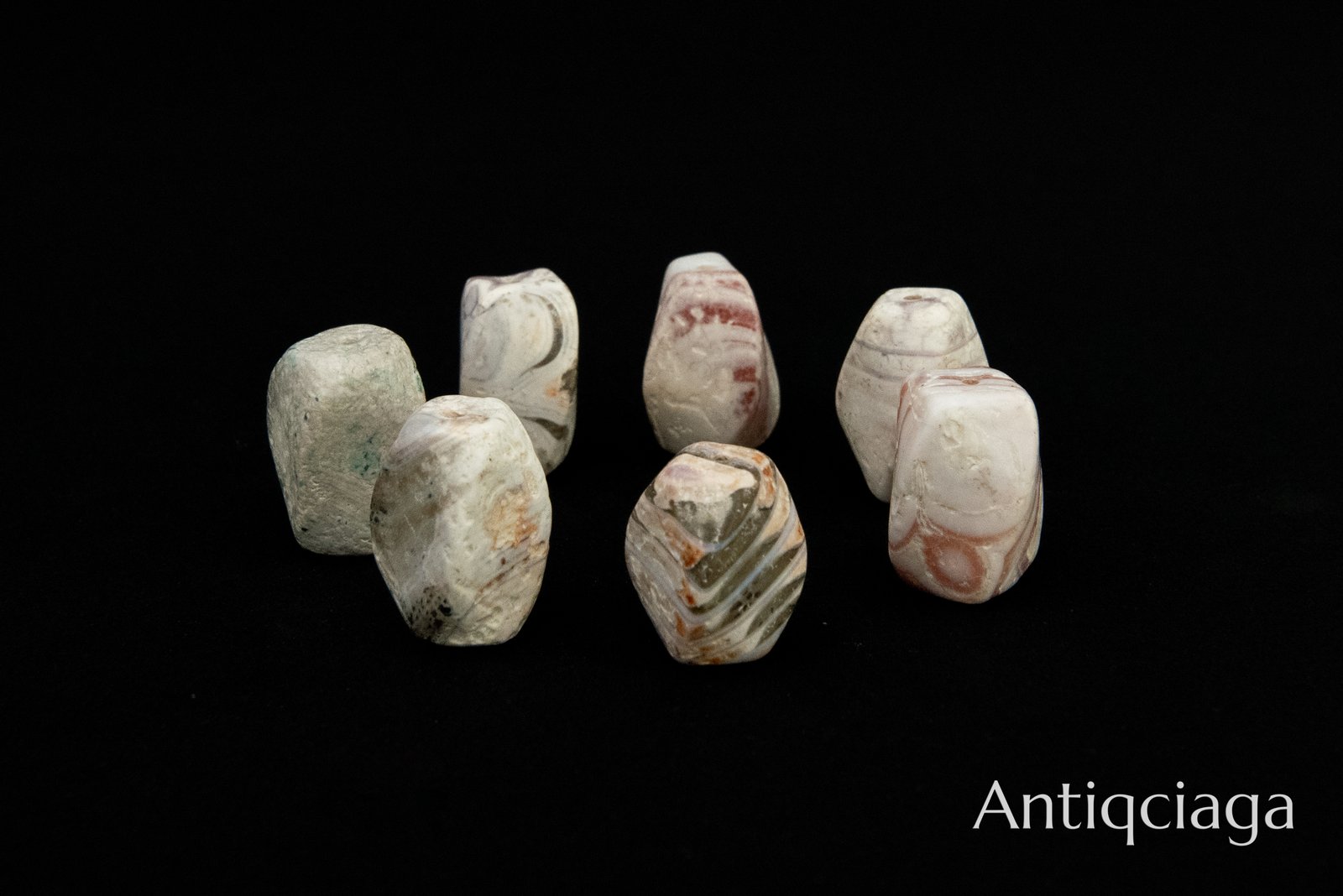 Natural Banded Agate Tumbled Stones – Decorative Mineral Specimens (Set of 7)